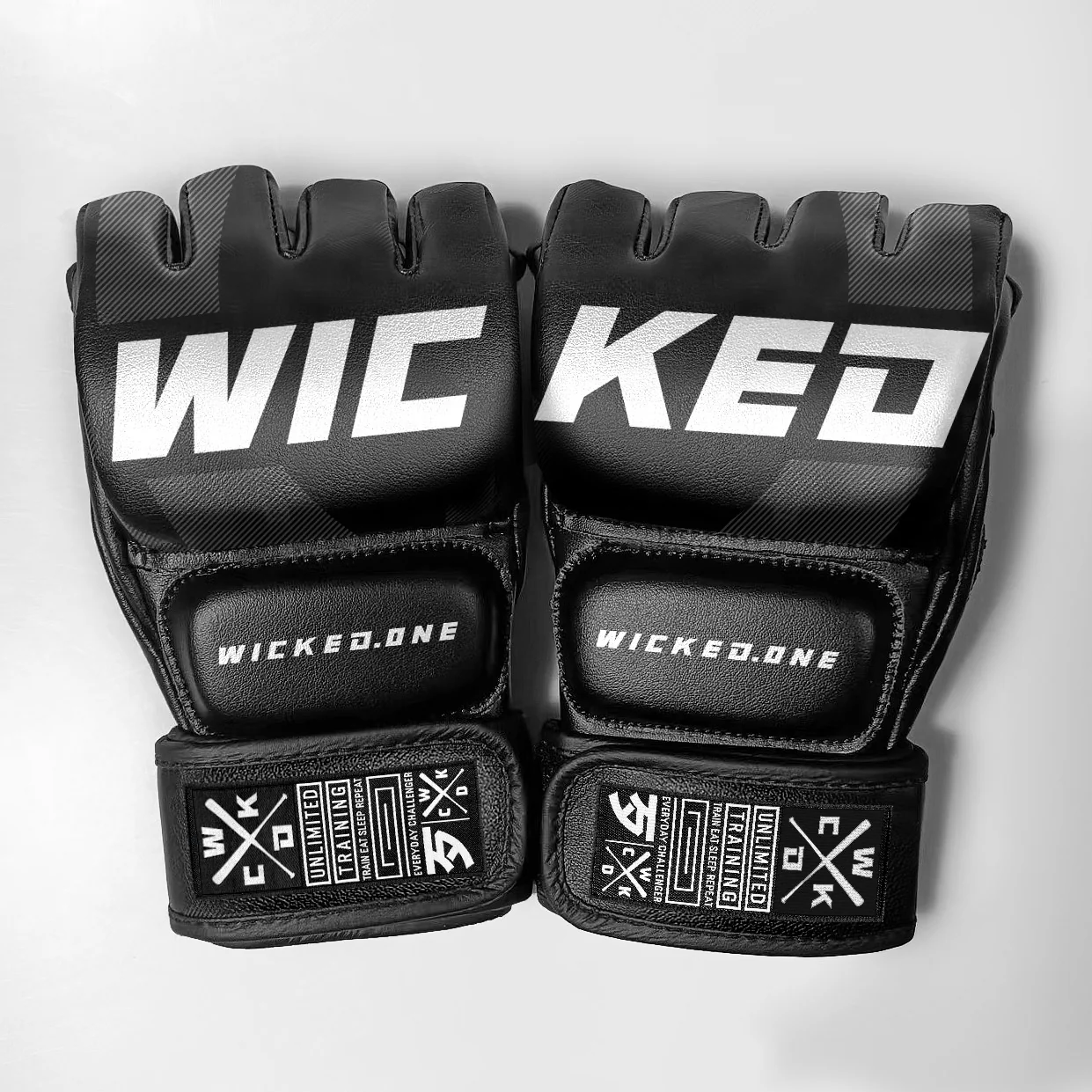 MMA-Gloves-Kruz-Competition-Black COMPETITION MMA GLOVES KRUZ – Image 1